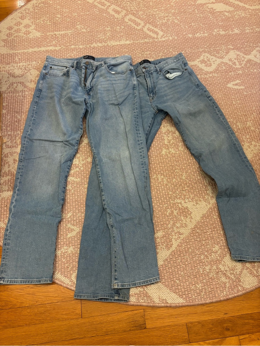 GAP Men's Straight Light Blue Denim Jeans Pair